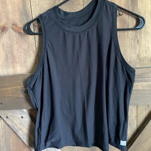 Vuori Muscle Tank- M